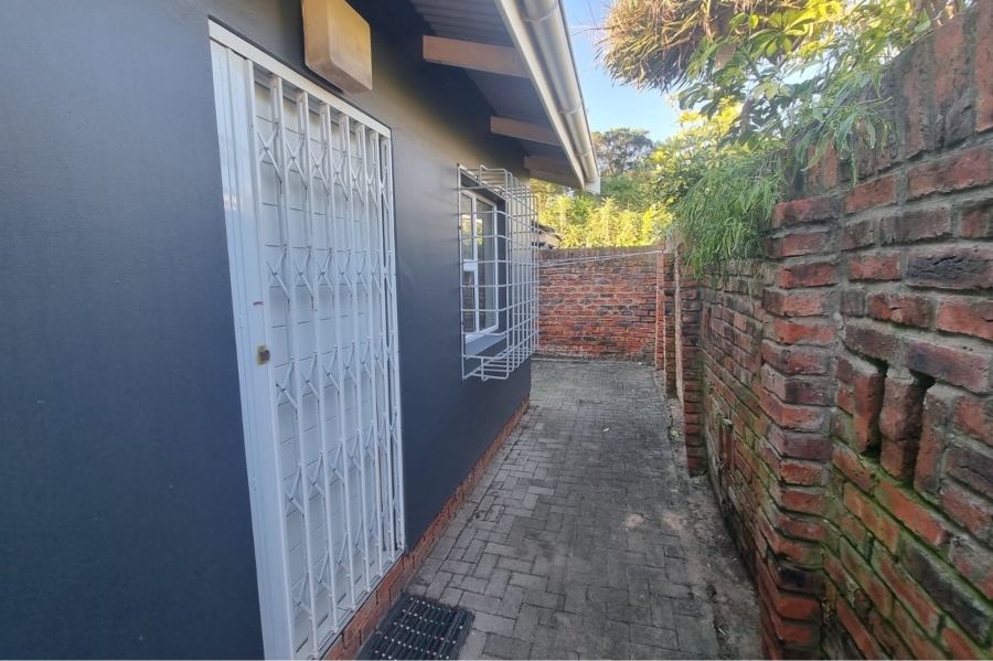To Let 2 Bedroom Property for Rent in Berea Eastern Cape